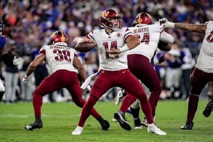 Drafting Dreams: Unraveling the Fantasy Football Position Draft Order the Fantasy Football Position Draft Order