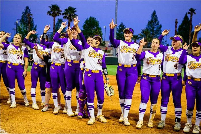 Alabama Softball vs LSUswsws