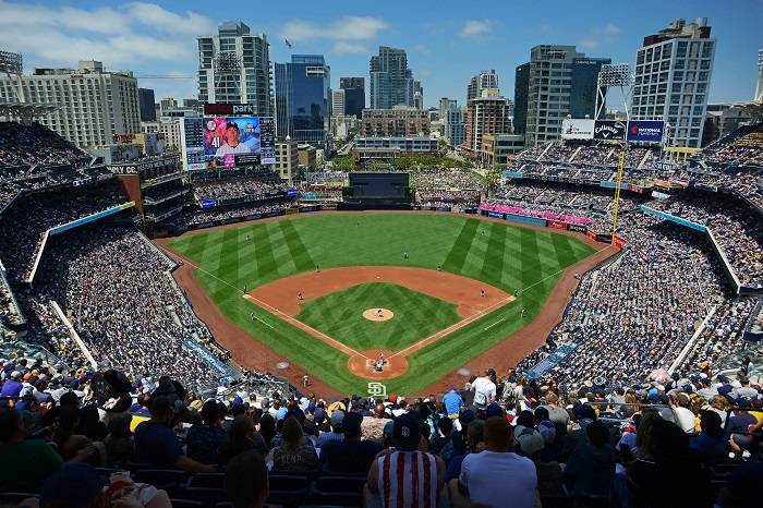 Famous Baseball Stadiums and Their Atmosphere