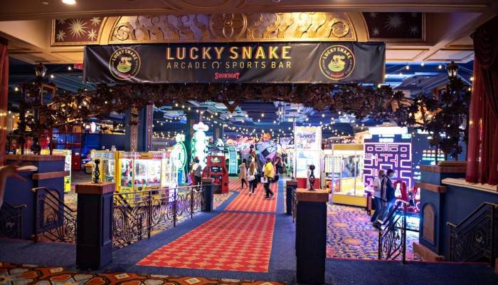 Lucky Snake Arcade Sports Bar at Showboat