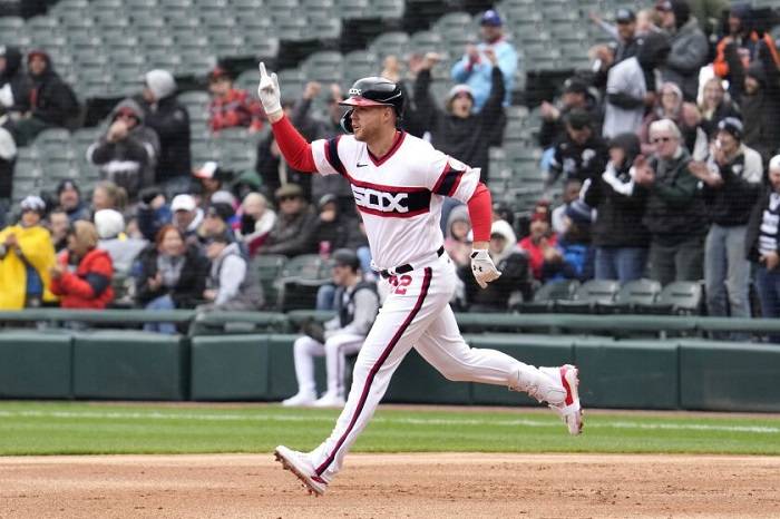 playing the outfield 1