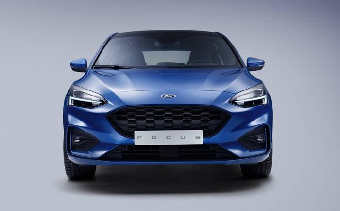 FORD 2018 FOCUS ST LINE STUDIO 02