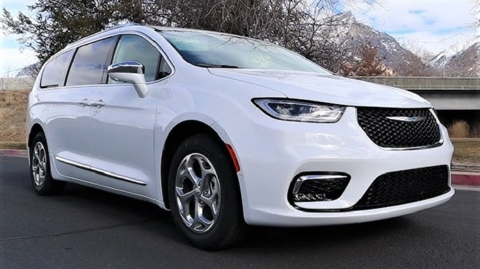 Factors to Consider When Buying a 2021 Chrysler Pacifica for Sale