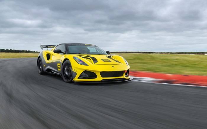 Factors to Consider When Buying a Lotus Emira