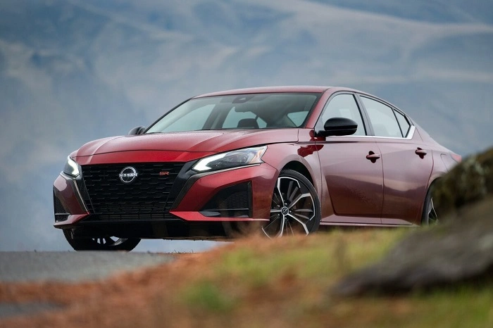 Factors to Consider When Buying the 2023 Nissan Altima