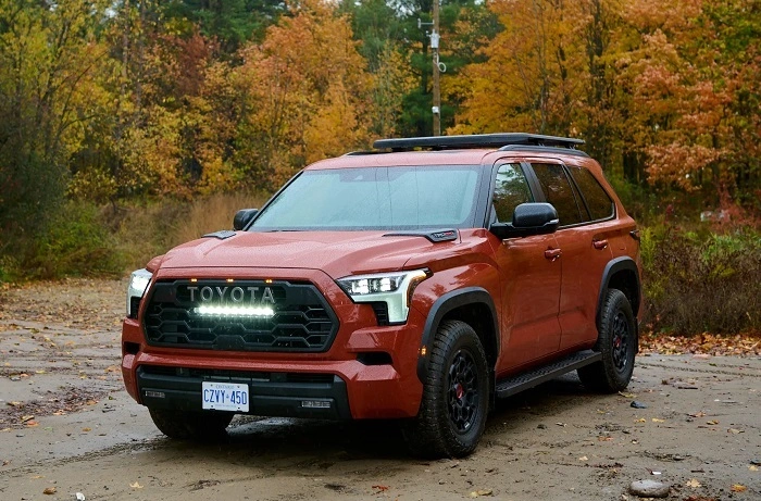 2024 toyota sequoia 4