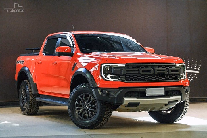 Used Ford Raptor: High-Speed Off-Road Power Meets Everyday Utility Used Ford Raptordsgg