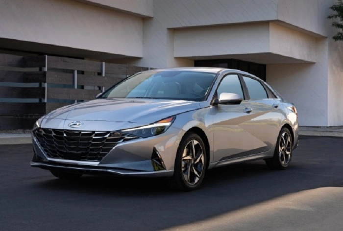 the 2022 Hyundai Elantra 1