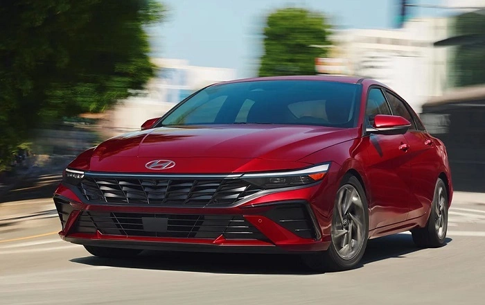 Overview of the 2024 Hyundai Elantra SE 1