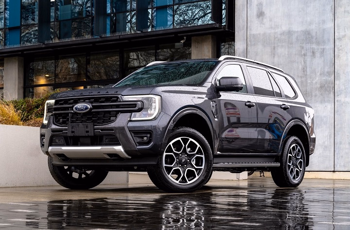 Ford Everest Wildtrak: Seat Types, Interior Features, Comfort, Costs, and Care Tips ford everest wildtrakdfgdg