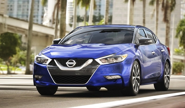 2017 Nissan Maxima Review: Performance, Luxury and Bold Design in a Full-Size Sedan nissan maxima 2017