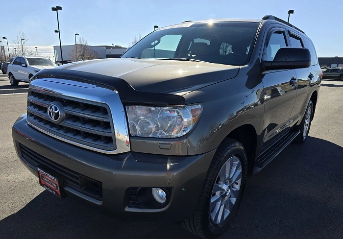 used toyota sequoia 3