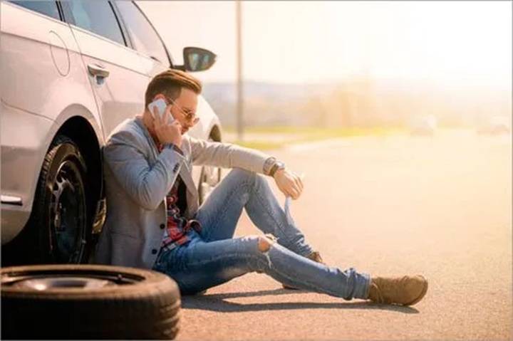 Silly Car Problems: What Is It, How Do I Repair It, and How to Cope with Breakdowns at the Side of the Road Silly Car Problems